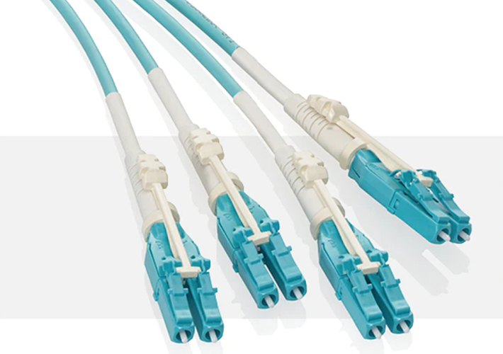 Foto Conector de fibra LC Unibody con tecnología Spectro-Link™ 